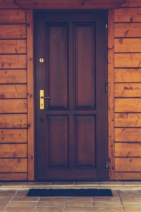 Door Wallpapers Top Free Door Backgrounds Wallpaperaccess