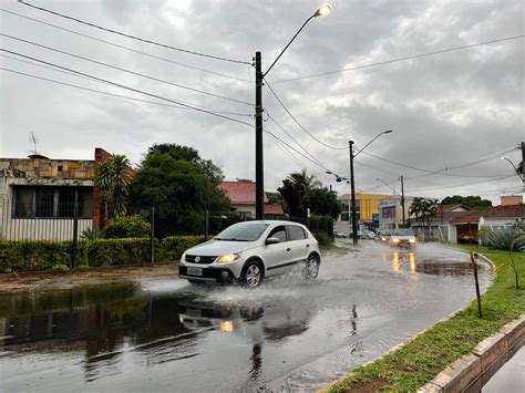 Chuva Forte De 40 Minutos Alaga Vias De Araraquara Acidade On Araraquara