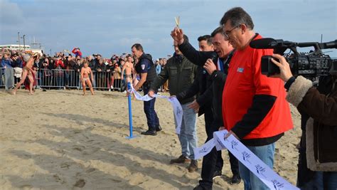 Record Battu Au Cap D Agde Le Dernier Bain De L Ann E Rassemble Pr S