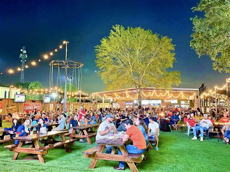 The little woodrow's midtown houston patio has a secret bar 2