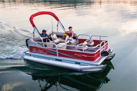 Bass Buggy 18 DLX, Typical of the Fishing Range - Leisure Marine