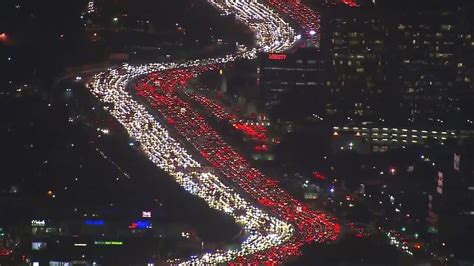 The enduring L.A. holiday tradition: Terrible traffic - LA Times