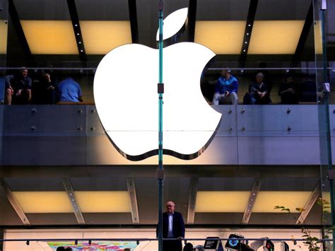 Valor de Apple cae y se ubica por debajo de los 2 billones de dólares