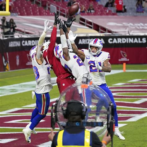 Video Cardinals Kyler Murray Deandre Hopkins Stun Bills On Hail Mary