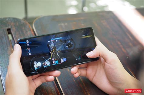 Trên tay Infinix Hot Thiết kế bóng bẩy camera MP hiệu năng ngon giá chỉ hơn triệu đồng