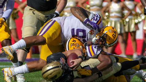 LSU football: Tigers set to hire South Carolina coach Jimmy Lindsey