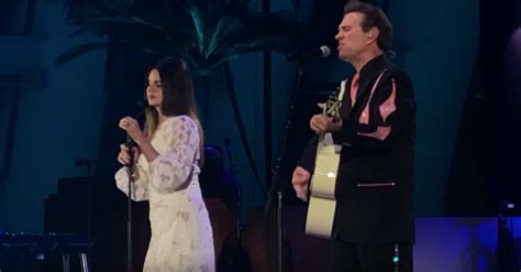 Watch Lana Del Rey Bring Out Chris Isaak For Wicked Game