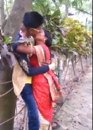 Koduhu Friend Tho Aunty Saree Tho Sex Telugu Saree Porn