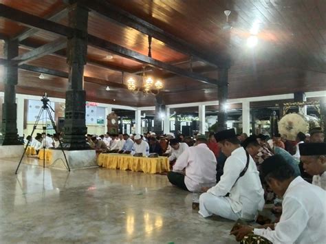 Masjid Agung Demak Gelar Peringatan Malam Nuzulul Quran Belanegaranews