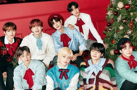 Song Review: Stray Kids – Christmas EveL | The Bias List // K-Pop Reviews & Discussion