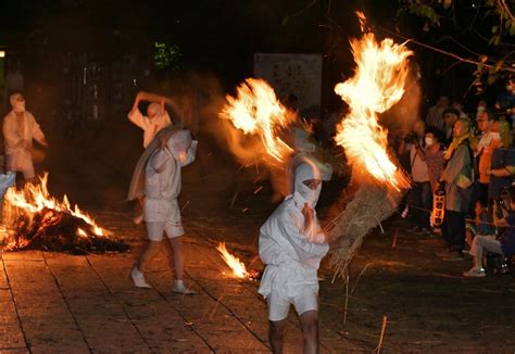 【茨城新聞】火の粉舞い歓声 茨城・下妻で奇祭「タバンカ祭」