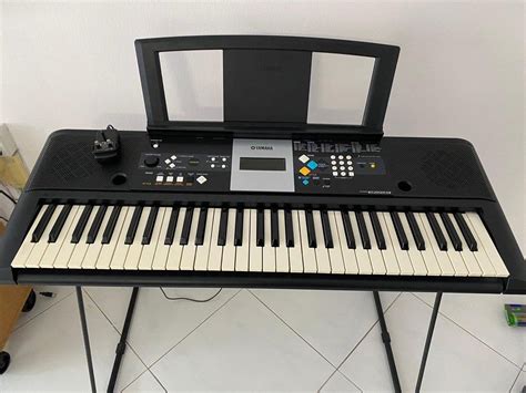 Yamaha keyboard piano, Hobbies & Toys, Music & Media, Musical ...