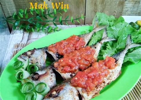 Resep Kembung Goreng Sambal Tomat Oleh Mak Win Cookpad