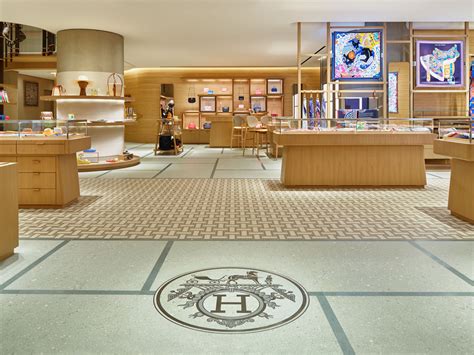 Tokyo: Hermès flagship store opening – WindowsWear