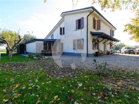 Property For Sale In Reggio Emilia Italy Houses And Flats Idealista