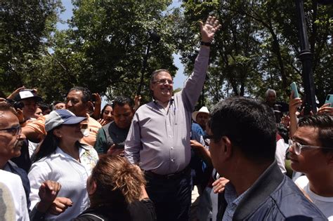 Ebrard pide a Morena definir método de encuesta para elegir candidato