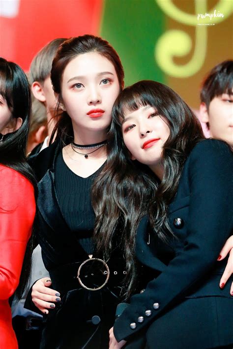 Joy And Seulgi Red Velvet Joy Red Velvet Red Velvet Irene