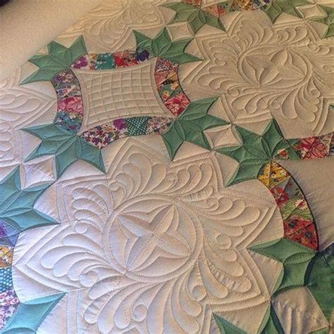 Pin By Cindy Krelle On Quilting Quilts Longarm Quilting Designs Traditional Quilts