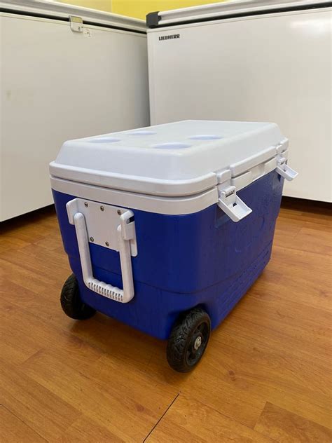 Cooler Box With Wheels Furniture Home Living Kitchenware