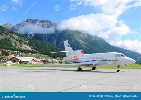 Switzerland: Europe`s Highest Airport is in Samedan in the Upper ...