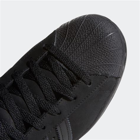 adidas Skateboarding Pro Model (Core Black/Gold Metallic/Footwear White