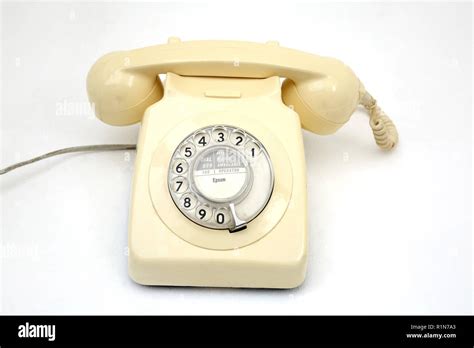 Cream Coloured Vintage Rotary Dial Telephone Stock Photo - Alamy