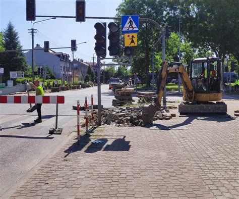 Na Ulicy Starowiejskiej W Siedlcach Trwaj Ju Prace Remontowe