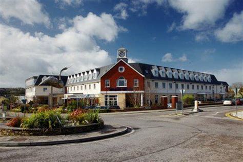 Carrigaline Court Hotel, CARRIGALINE, Cork | Pub info @ Publocation