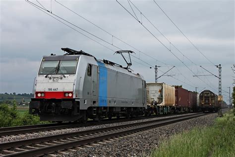 Mit Einem Containerzug Aus Italien Fuhr Am Nachmittag Des