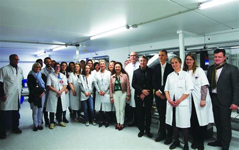 Pharmacie hospitalière le CHU Grenoble Alpes pionnier en France CHU