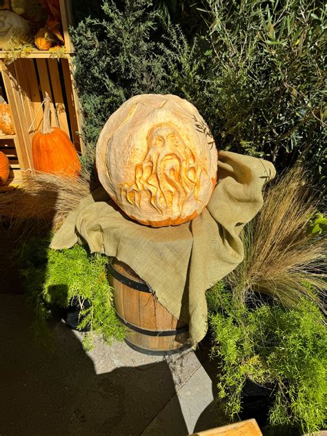 Check Out this Spook-tacular Pumpkin Carving at Disneyland Hotel ...