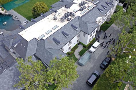 Sean Diddy Combs To Sell Million La Mansion That Got Raided By