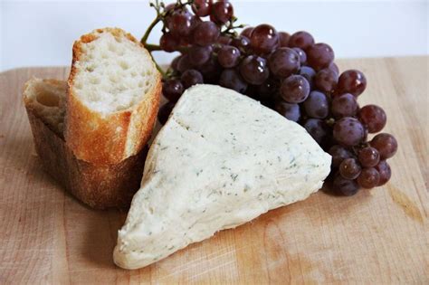 Realistic Vegan Cheeses : cheese alternatives