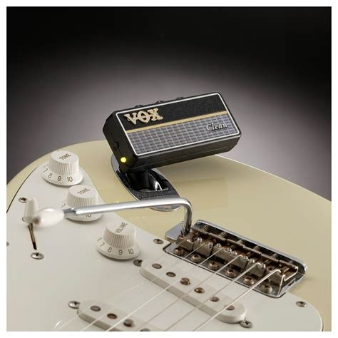 Vox amPlug 2 Guitar Headphone Amp, Clean at Gear4music