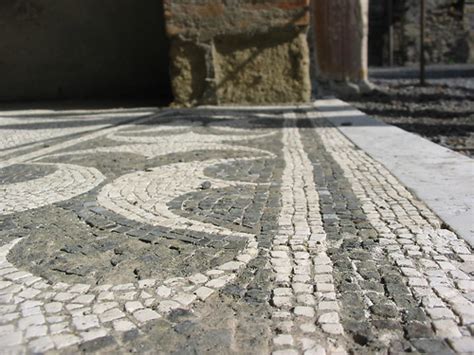 Mosaic floor pompeii | Mosaic Art Source