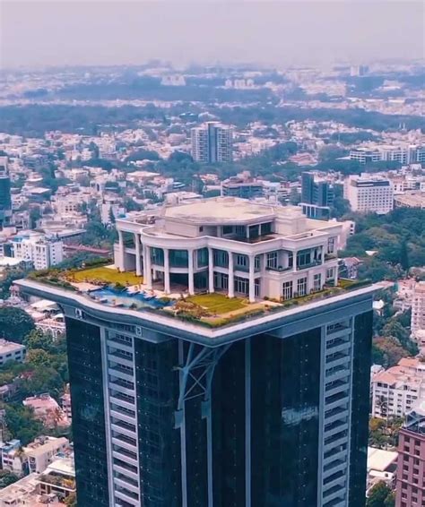 Réplica De La Casa Blanca En La Cima De Un Rascacielos En India