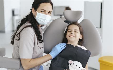 Cómo adaptar tu clínica dental a niños Enfoque Dental