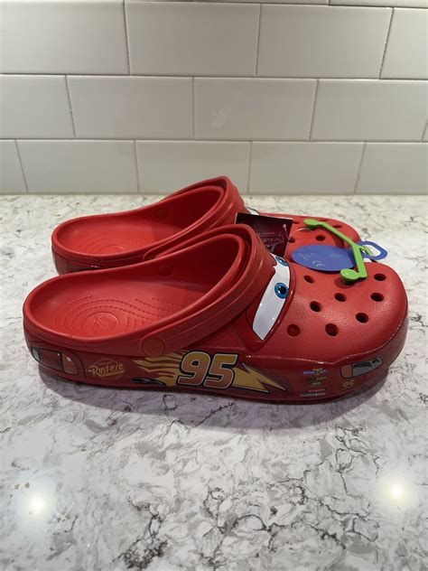 Disney Pixar Lightning Mcqueen Light Up Crocs Adult Size 11m Ebay