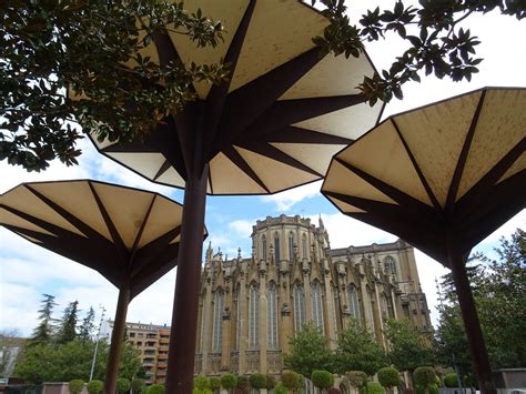 Vitoria Gasteiz De Paseo Al Mediodia Por Vitoria Gasteiz Eitb Eus