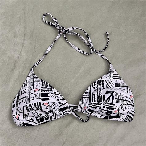 Roxy Women S Black And White Bikini And Tankini Tops Depop