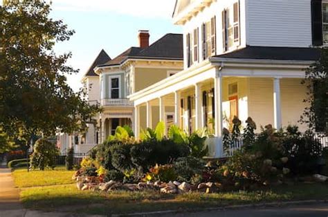 Colonial-Style House: A Complete Guide | Quicken Loans