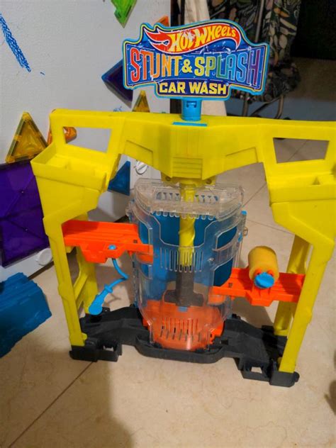 Hot wheels Carwash 興趣及遊戲 玩具 遊戲類 Carousell