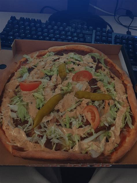 [I cringed] "Swedish kebab pizza" FML : r/PizzaCrimes