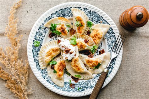 Vegane Piroggen Mit Kartoffeln Sauerkraut Und Pilzen Eat This