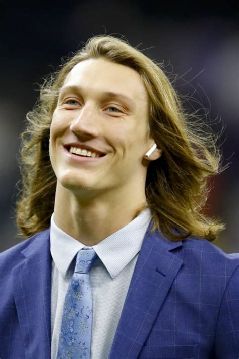 Trevor Lawrence Hair (Detailed Look & Gallery) | Heartafact