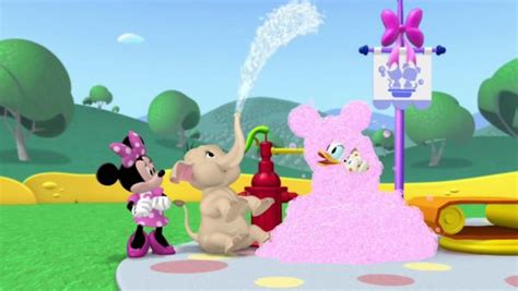 Watch: Bubbles of fun | Mickey Mouse Clubhouse