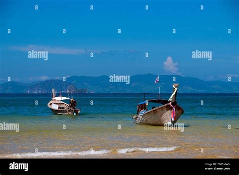 Tailandia Barcos turísticos Hat Khlong Muang Costa de Krabi Hat