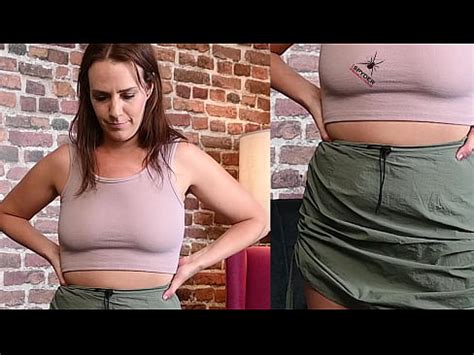 Alisha Adams Tries On A Few Different Outfits For Us And Gets Boobs Taped XVIDEOS