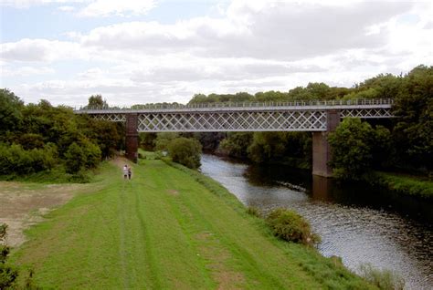 Rail Bridge Over River Don © Steve Fareham Geograph Britain And Ireland