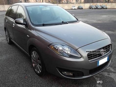 Fiat Croma Multijet V Dpf Automatic Emotion Car Photo And